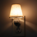Lumină de priză vintage cu abajur textil